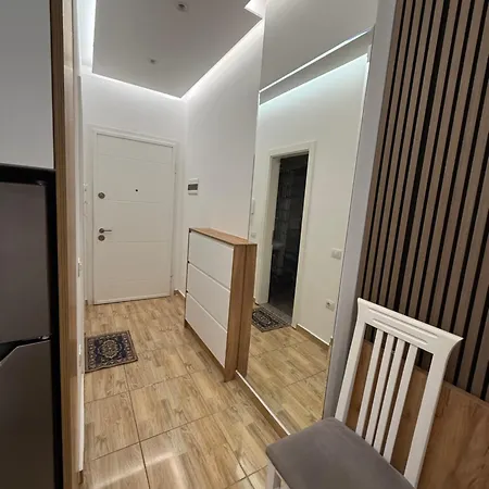 Lea Apartment *
